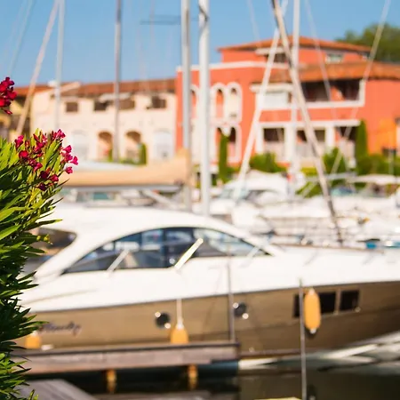 Casa de Férias Big Fisherman House With Wifi And A Mooring Close To The *